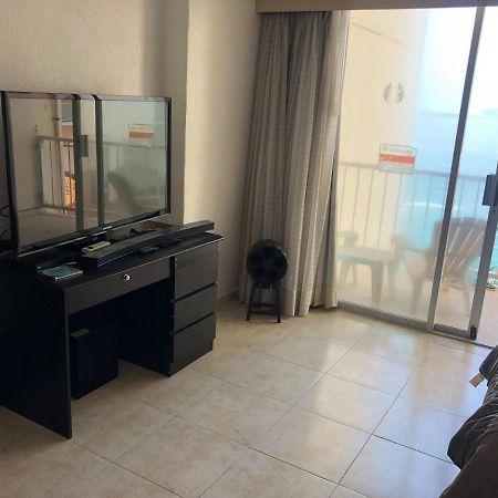 Suite En Torres Gemelas A Pie De Playa 611 Acapulco Bagian luar foto