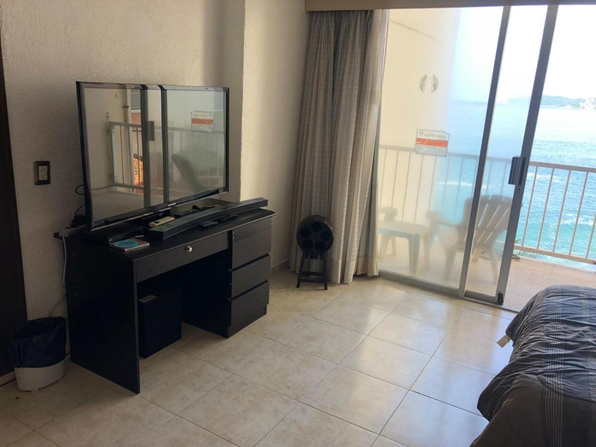 Suite En Torres Gemelas A Pie De Playa 611 Acapulco Bagian luar foto