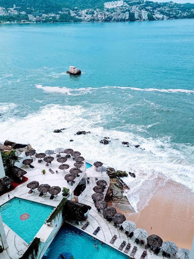 Suite En Torres Gemelas A Pie De Playa 611 Acapulco Bagian luar foto